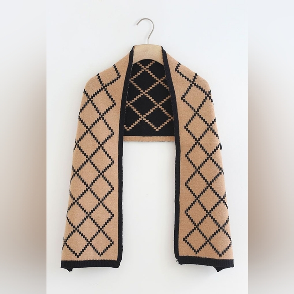 Paris Winter Diamond Check Thick Scarf for Men and Women - Picture 9 of 9